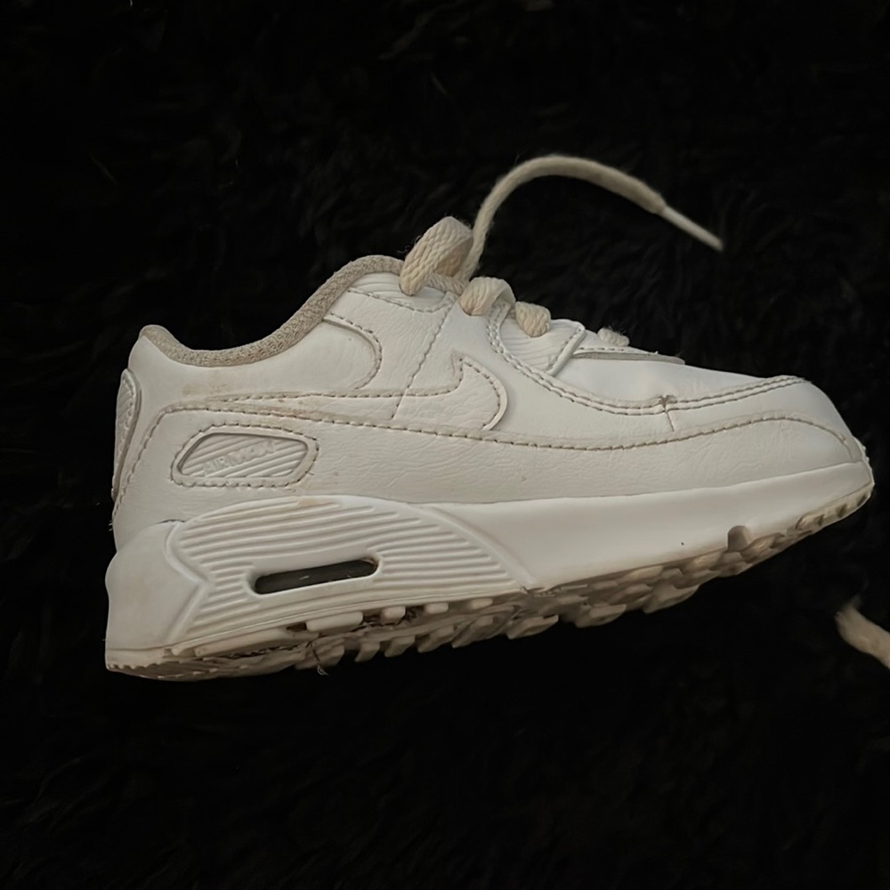 Used Kids Nike shoes